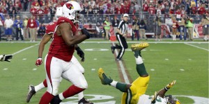 Cardinals DT Cory Redding stiff-arms Eddie Lacy, scores TD and boogies