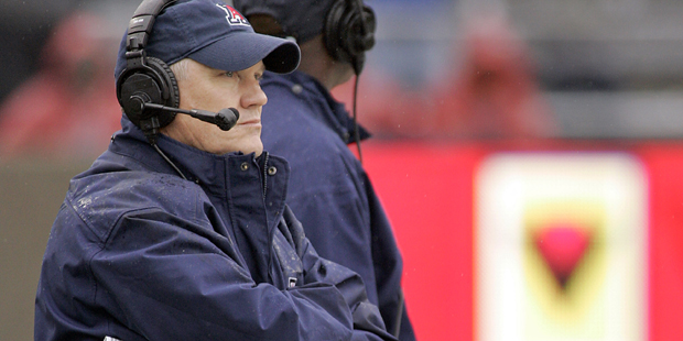 Arizona's Defensive Coordinator Jeff Casteel stands on the sidelines and waits for Arizona to enter...