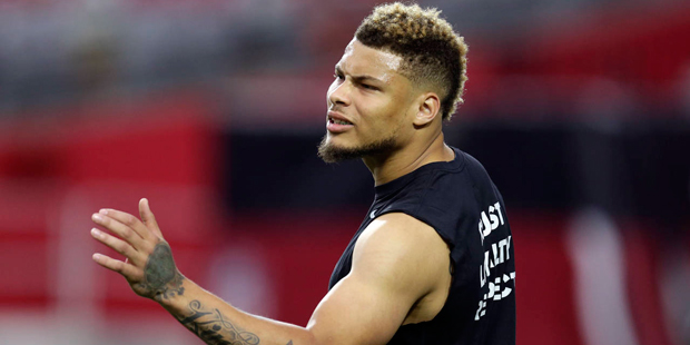 FILE - In this Sept. 1, 2016, file photo, Arizona Cardinals free safety Tyrann Mathieu warms up pri...