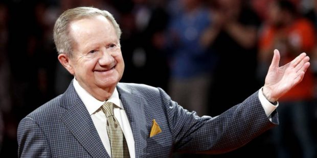 Phoenix Suns announcer Al McCoy acknowledges the crowd during his ring of honor induction ceremony ...