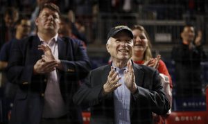Arizona sports teams, athletes react to death of Sen. John McCain