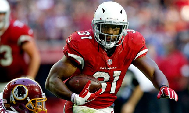 Arizona Cardinals running back David Johnson (31) runs as Washington Redskins inside linebacker Su'...