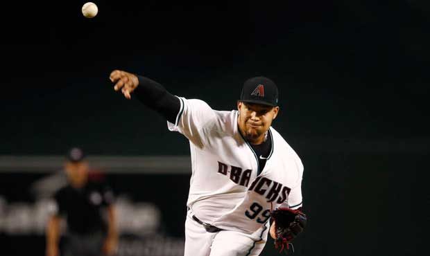 Arizona Diamondbacks' Taijuan Walker throws a pitch against the Atlanta Braves during the first inn...