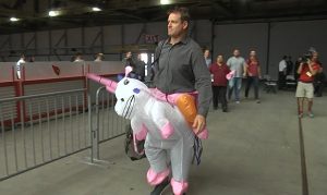 Cardinals QB Palmer latest bucket challenge loser with unicorn outfit