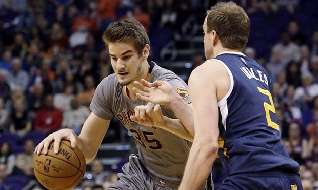 Phoenix Suns forward Dragan Bender (35) drives against Utah Jazz forward Joe Ingles in the second q...