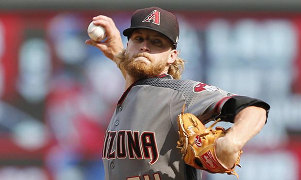 Arizona Diamondbacks pitcher Jimmie Sherfy throws against the Minnesota Twins as he made his major ...