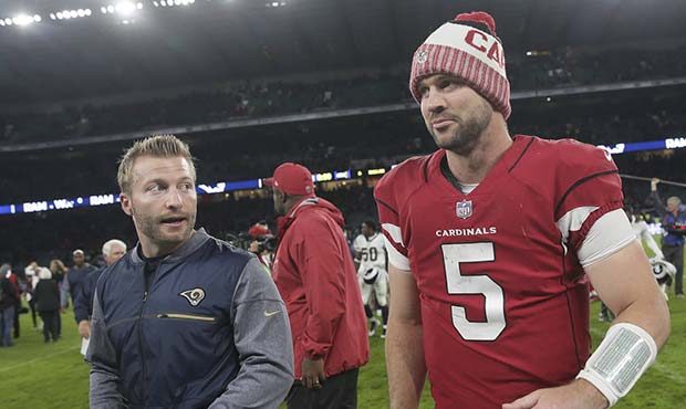 FILE - In this Sunday Oct. 22, 2017, file photo, Arizona Cardinals quarterback Drew Stanton (5) wal...