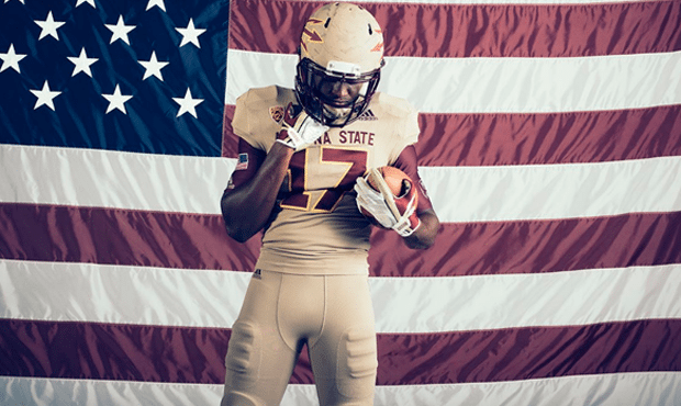 (Twitter Photo/@ESPNCFB)...
