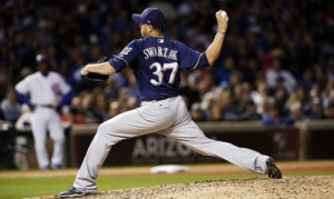Diamondbacks add P Anthony Swarzak as non-roster invitee
