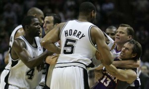Raja Bell: Steve Nash put 'a little sauce' on Robert Horry playoff hip check