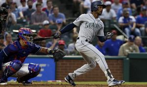 D-backs agree to deal with outfielder Jarrod Dyson