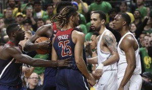 Amid questions from FBI investigation, Arizona falls in AP Poll