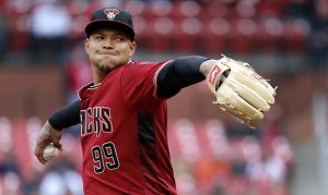 D-backs starter Taijuan Walker throws off mound for 1st time since surgery