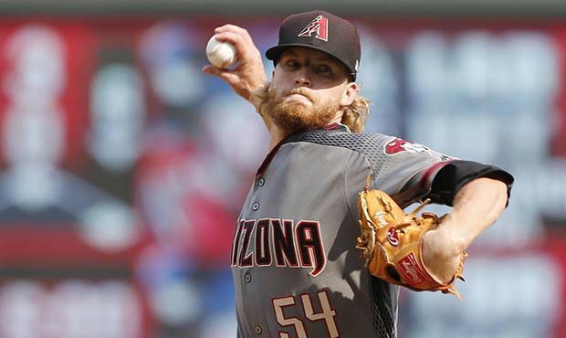 Arizona Diamondbacks pitcher Jimmie Sherfy throws against the Minnesota Twins. (AP Photo/Jim Mone)...