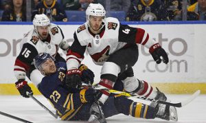 Coyotes, Niklas Hjalmarsson agree on 2-year, $10 million extension