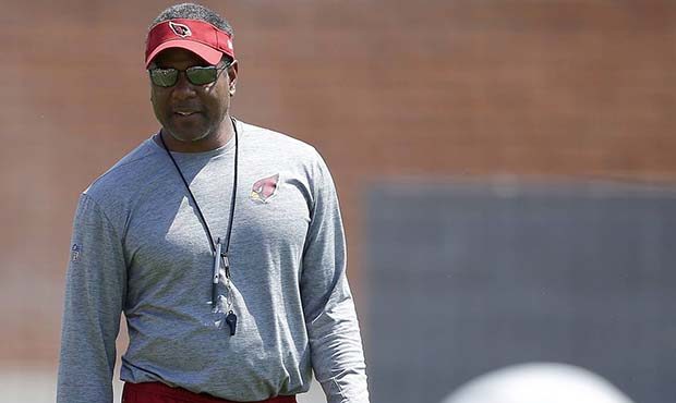 Arizona Cardinals coach Steve Wilks watches his players during practice at the NFL football team's ...