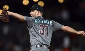 Boxberger blows seventh save of season in D-backs' loss to Braves