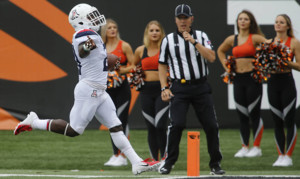 Arizona running back JJ Taylor erupts against Oregon State