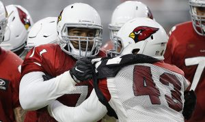 Andre Smith leaves game with hamstring issue against San Francisco