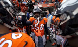 Broncos' Von Miller on Cardinals: 'We're going to kick their [expletive]'