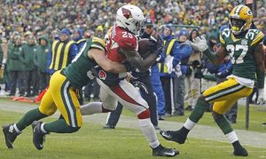 Cardinals RB Chase Edmonds shows deceptiveness, power vs. Packers