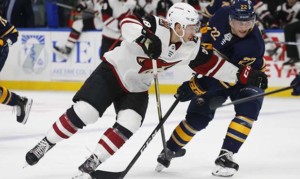 Coyotes sign forward Johan Larsson to 2-year deal