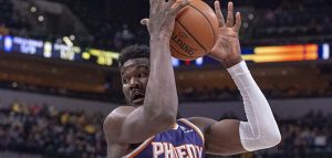 Suns' Deandre Ayton, Richaun Holmes injured in loss vs Hornets