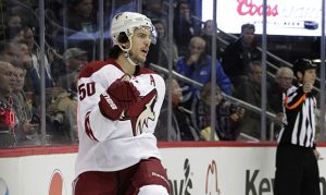 Former Coyotes center Antoine Vermette announces retirement