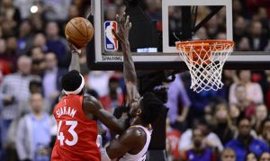 Suns rally back from early deficit, fall to shorthanded Raptors at buzzer