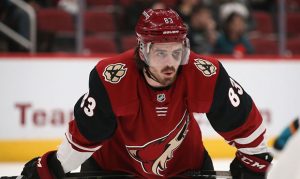 Coyotes sign F Conor Garland to two-year contract extension