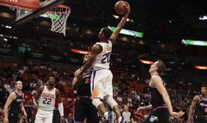 Suns snap franchise-record 17-game losing streak, take down Heat
