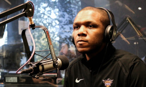 Woj: Suns a 'concern for the NBA,' might hire exec next to GM Jones