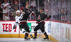 Scratchin' and clawin' Coyotes beat LA to win 6 of 7 on homestand