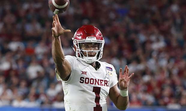 Oklahoma quarterback Kyler Murray (1) looks to pass, during the second half of the Orange Bowl NCAA...