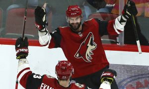 Brad Richardson talks four-goal performance, Coyotes' playoff push