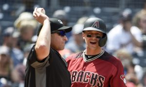 Diamondbacks' offense fizzles out in loss to Padres