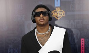 Pink pinstriped Kyler Murray, swaggy Devin Bush win NFL Draft red carpet