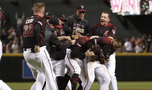 D-backs snap 5-game losing streak with extra innings win over Mets