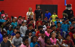 At bat for kids: Diamondbacks’ Eduardo Escobar driven to give back