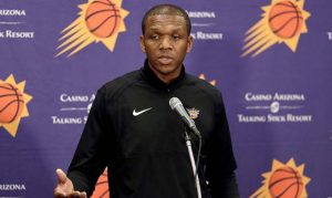 Suns GM on Chris Paul entering COVID-19 protocols: 'It's unfortunate'