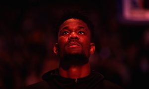 Suns' Ayton hosting Hurricane Dorian donation drive Tuesday