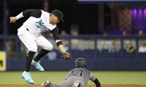 Greg Holland blows fifth save of the season, D-backs fall to Marlins