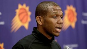 Suns' Jones on Booker: 'There's no doubt he's our MVP'
