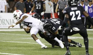 Arizona Wildcats' comeback falls yard short on final play