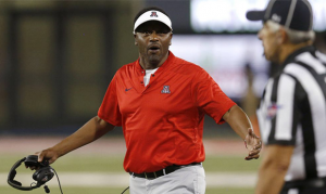 Reports: Arizona fires defensive line coach Iona Uiagalelei
