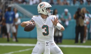Report: Dolphins to start former Cardinals QB Josh Rosen Sunday