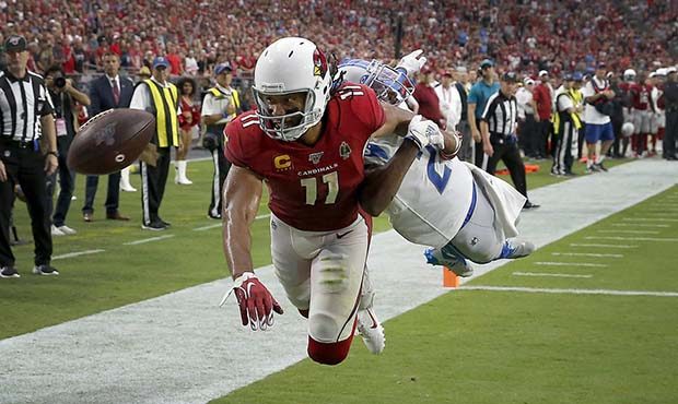 Arizona Cardinals wide receiver Larry Fitzgerald (11) can't make the catch in the end zone as Detro...