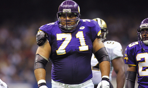 7 Oct 2001: David Dixon #71 of the Minnesota Vikings looks on against the New Orleans Saints at the...
