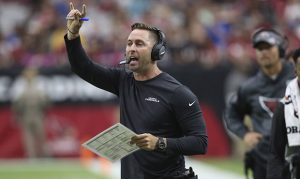 Oops: Kliff Kingsbury calls timeout, negates Cardinals 4th-and-goal stop
