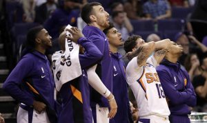 Suns hang around again, fail to execute in crunch time of loss to Jazz
